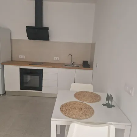 Hugo 1 Apartment